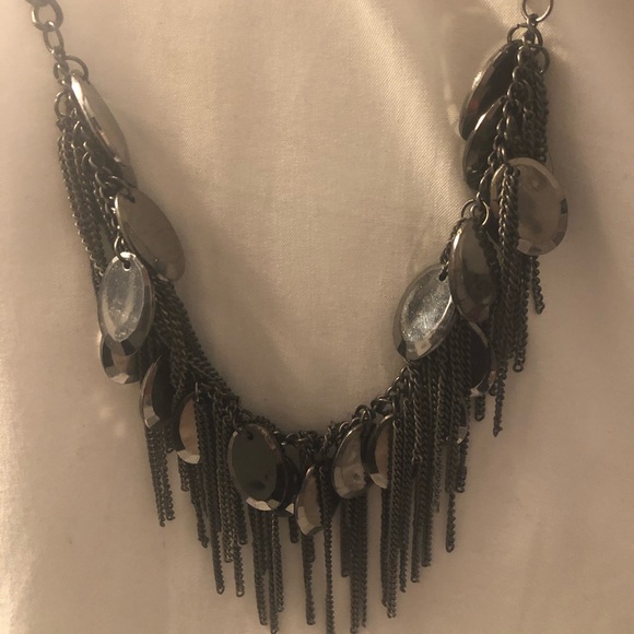 Metallic gray necklace - Picture 5 of 5